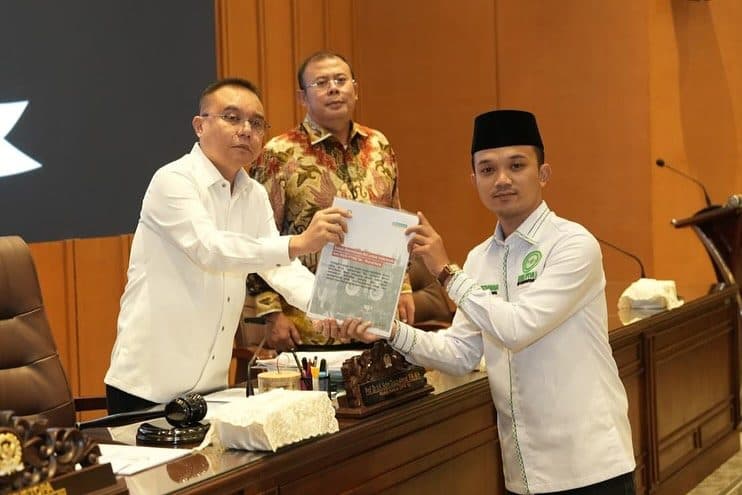 Sufmi Dasco Ahmad menerima perwakilan organisasi kepemudaan dan mahasiswa dari berbagai universitas